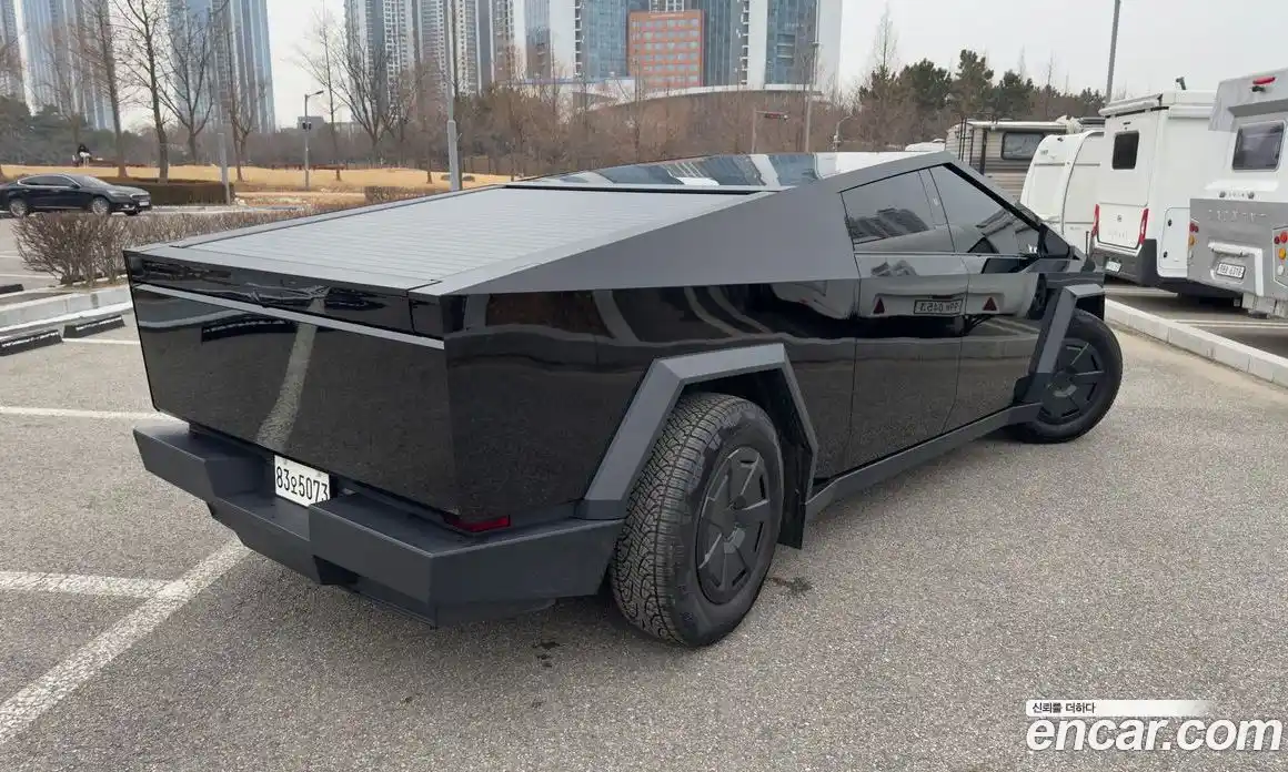 Tesla Cybertruck 2024 0.1 гидро, фото 6