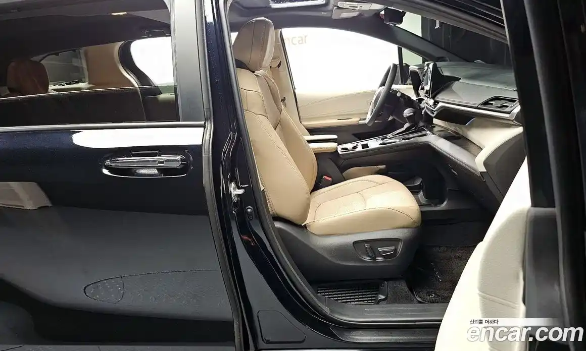 Toyota Sienna 2023 2.5 гидро, фото 16