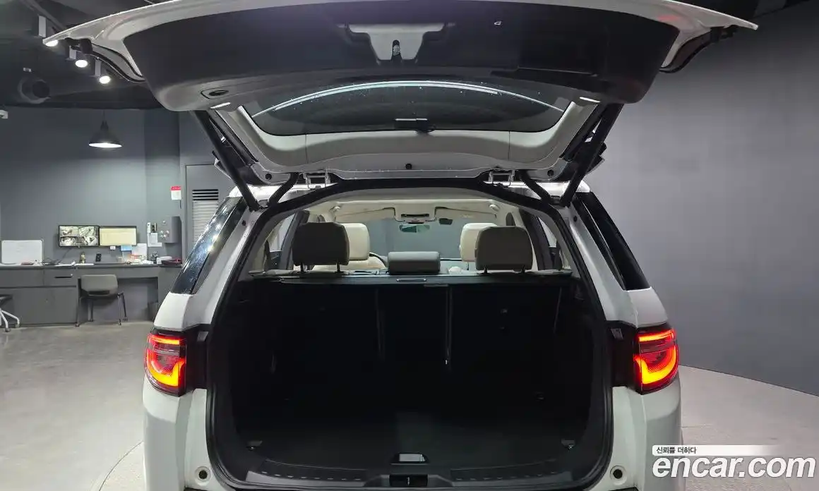 Land Rover Discovery Sport 2022 2.0 автомат (гидро), фото 20