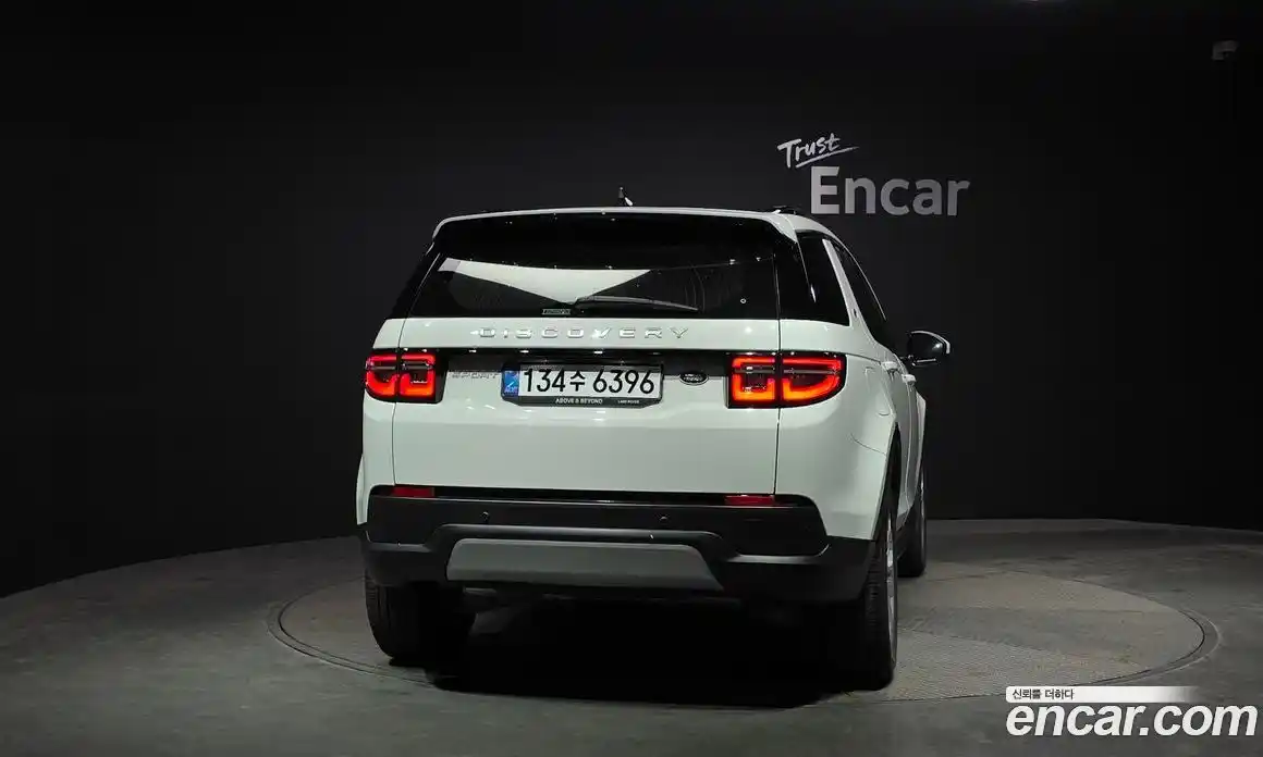 Land Rover Discovery Sport 2022 2.0 автомат (гидро), фото 4