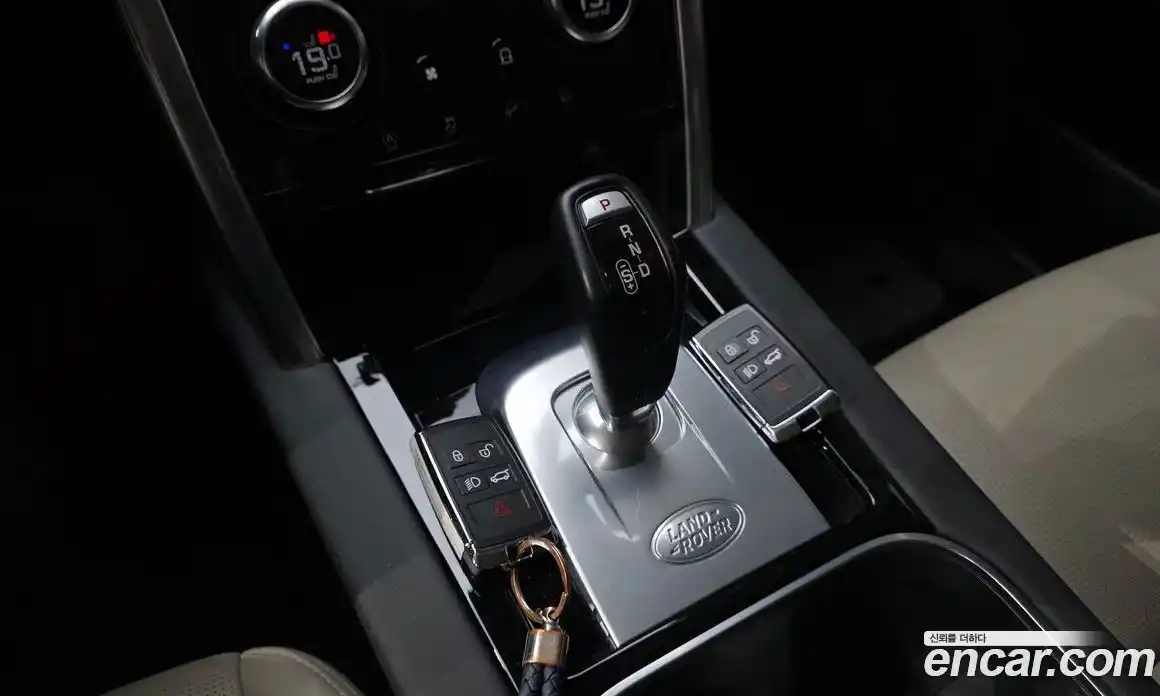 Land Rover Discovery Sport 2022 2.0 автомат (гидро), фото 9