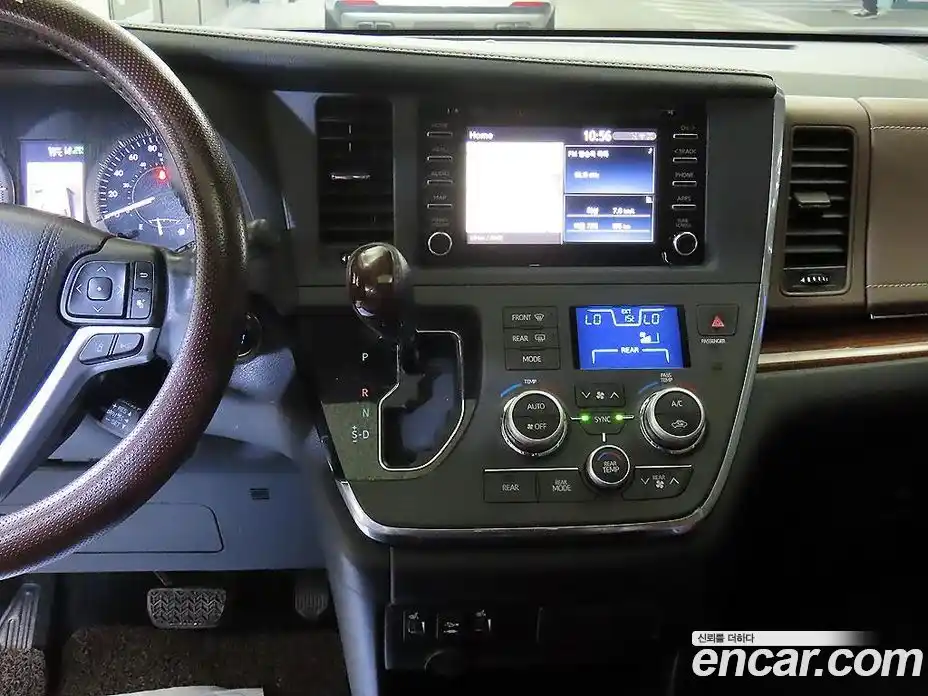 Toyota Sienna 2018 3.5 гидро, фото 11