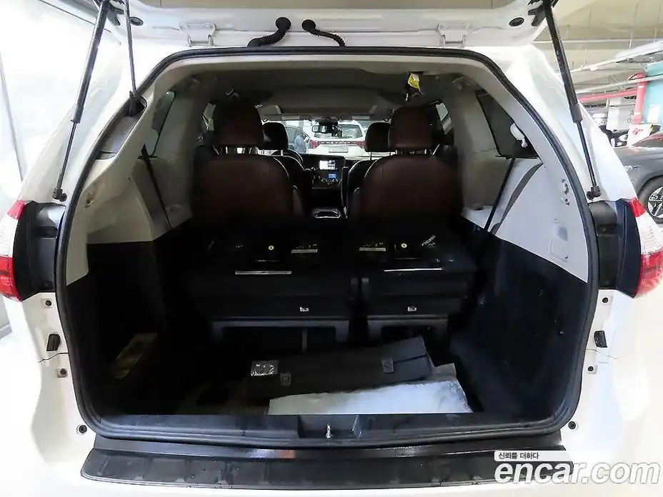 Toyota Sienna 2018 3.5 гидро, фото 16