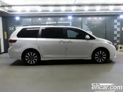 Toyota Sienna 2018 3.5 гидро, миниатюра 3