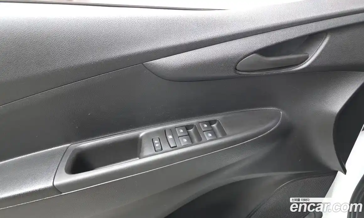 Chevrolet Spark 2019 1.0 механика, фото 27