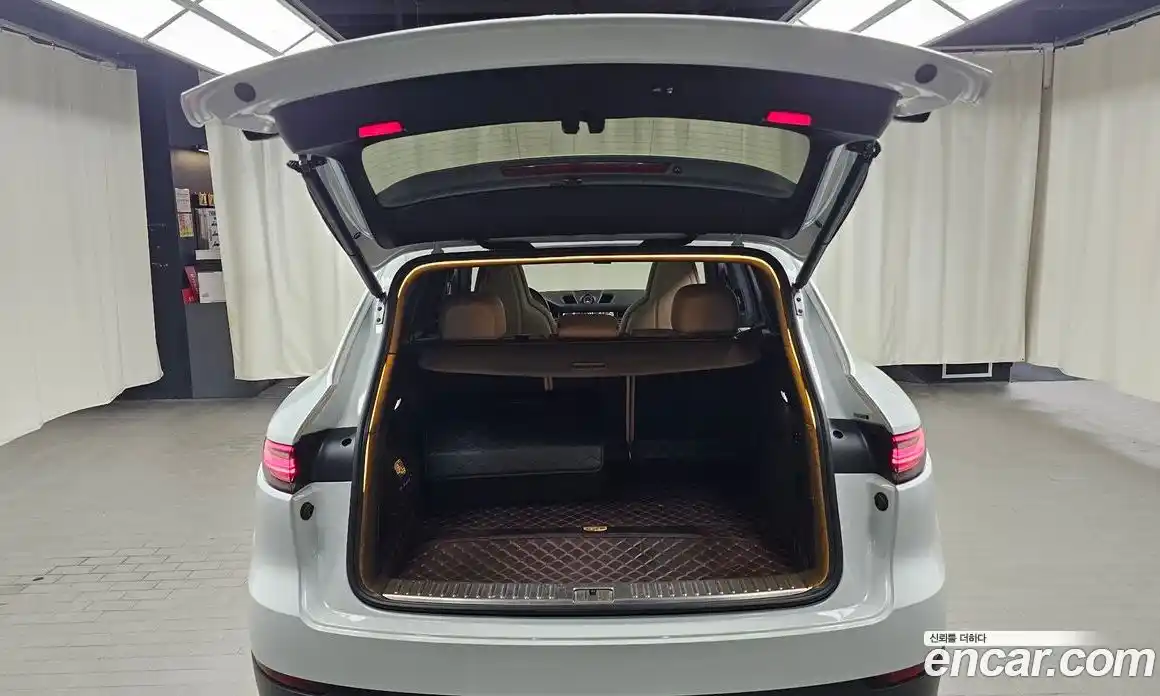 Porsche Cayenne 2019 3.0 автомат (гидро), фото 24