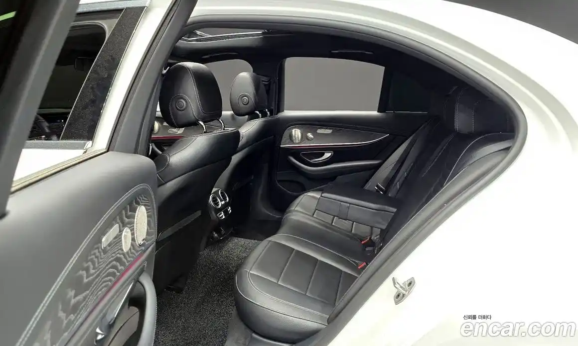 Mercedes-Benz E-Class 2022 2.0 гидро, фото 12