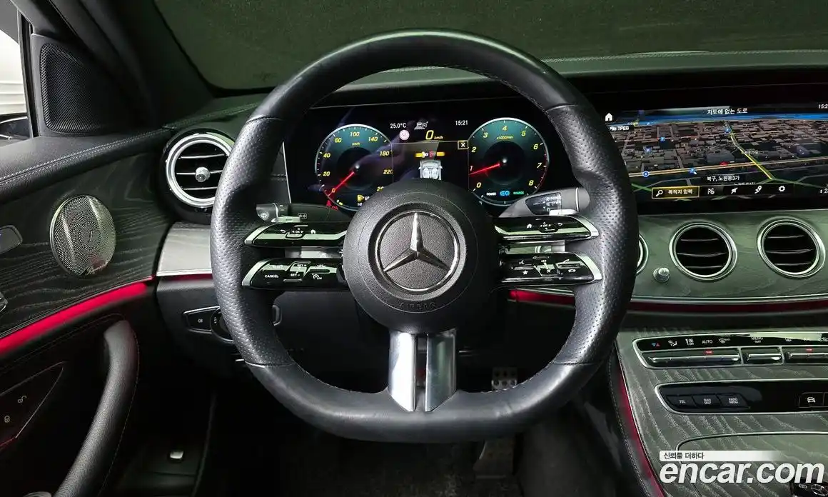 Mercedes-Benz E-Class 2022 2.0 гидро, фото 13