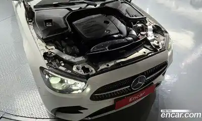 Mercedes-Benz E-Class 2022 2.0 гидро, миниатюра 6