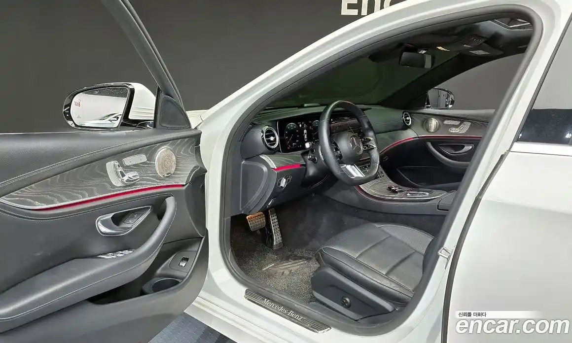 Mercedes-Benz E-Class 2022 2.0 гидро, фото 10