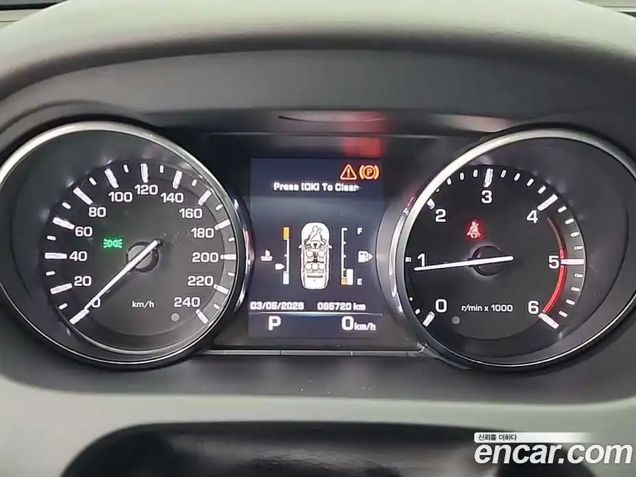 Land Rover Discovery Sport 2016 2.0 автомат (гидро), фото 6