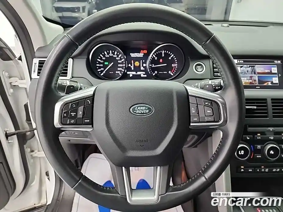 Land Rover Discovery Sport 2016 2.0 автомат (гидро), фото 9