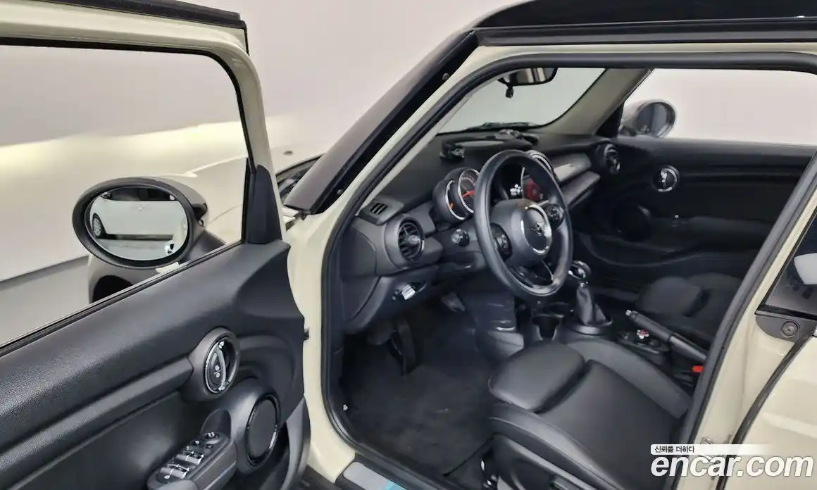 Mini Cooper 2018 1.5 автомат (гидро), фото 13