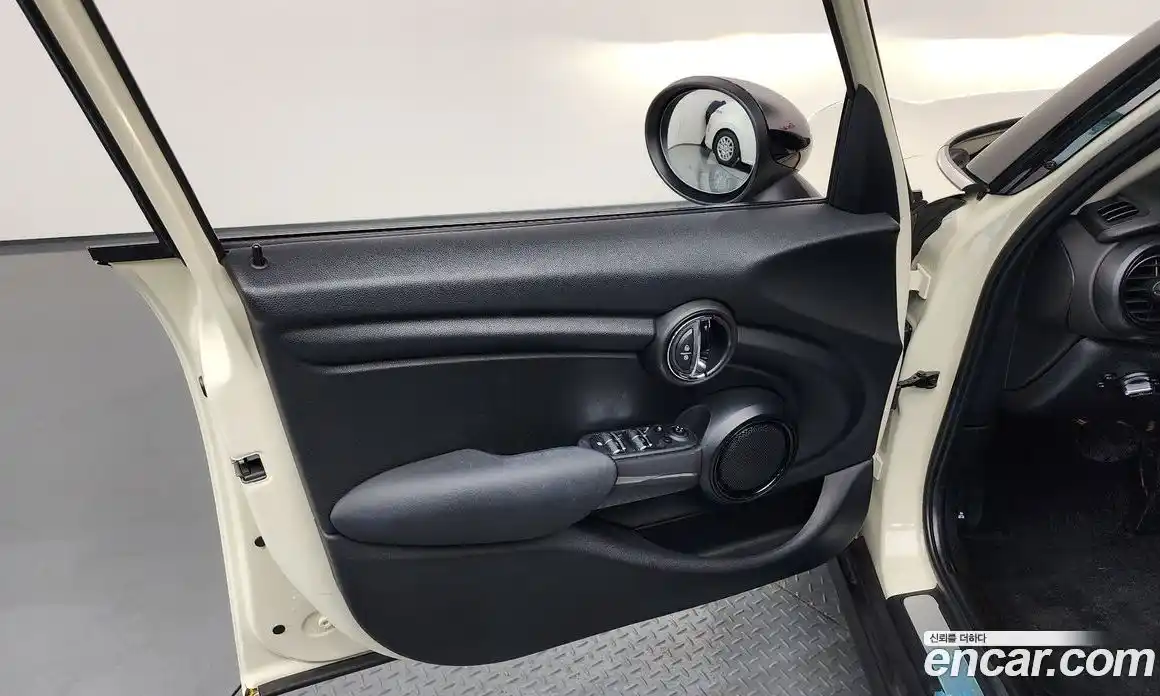 Mini Cooper 2018 1.5 автомат (гидро), фото 14