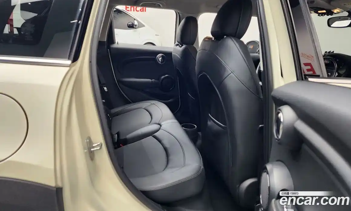 Mini Cooper 2018 1.5 автомат (гидро), фото 17