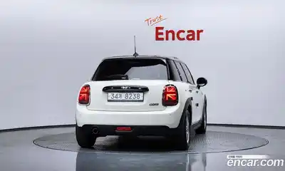 Mini Cooper 2018 1.5 автомат (гидро), миниатюра 4