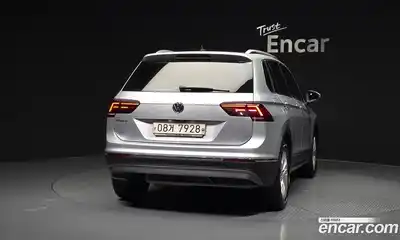 Volkswagen Tiguan 2018 2.0 автомат (гидро), миниатюра 4