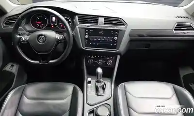 Volkswagen Tiguan 2018 2.0 автомат (гидро), миниатюра 7