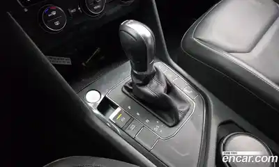 Volkswagen Tiguan 2018 2.0 автомат (гидро), миниатюра 9