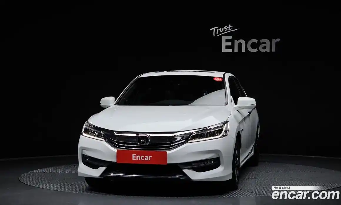 Honda Accord 2016 2.4 автомат (гидро), фото 3