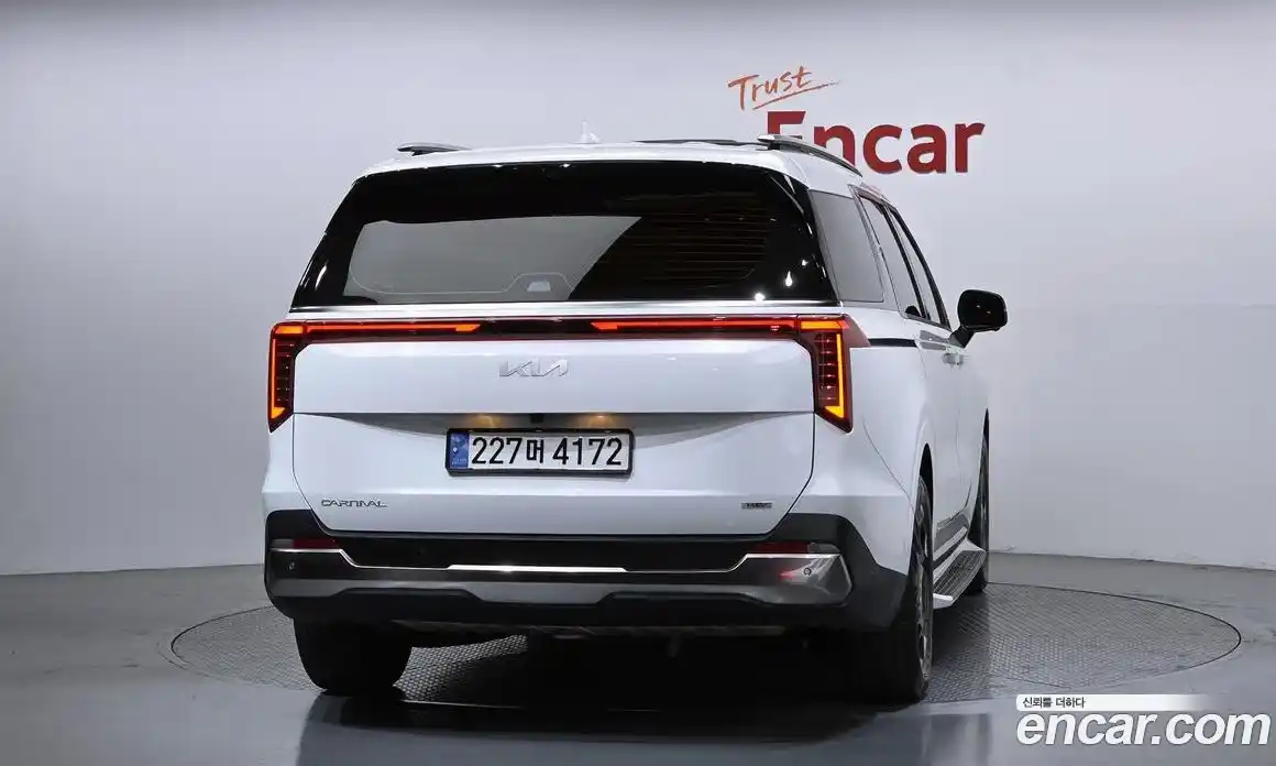 Kia Canival 2024 1.6 гидро, фото 4