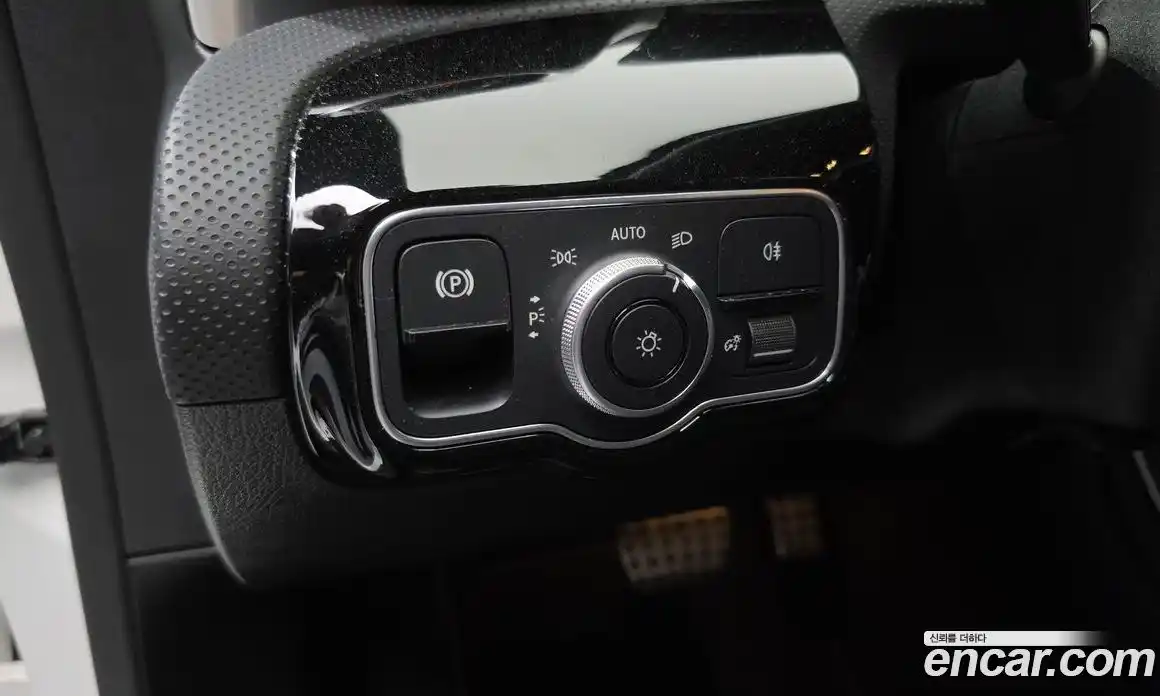 Mercedes-Benz CLA-Class 2023 2.0 гидро, фото 17
