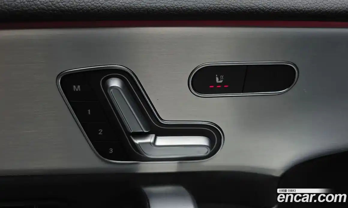 Mercedes-Benz CLA-Class 2023 2.0 гидро, фото 18