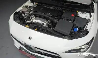 Mercedes-Benz CLA-Class 2023 2.0 гидро, миниатюра 6