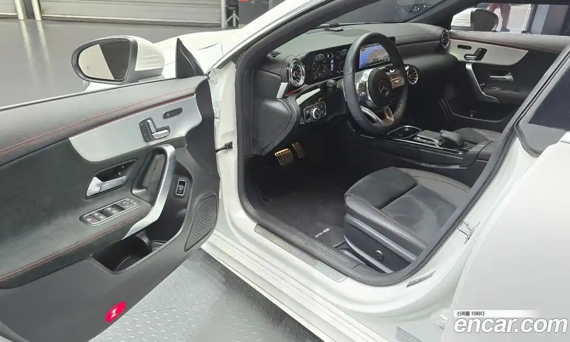 Mercedes-Benz CLA-Class 2023 2.0 гидро, фото 10