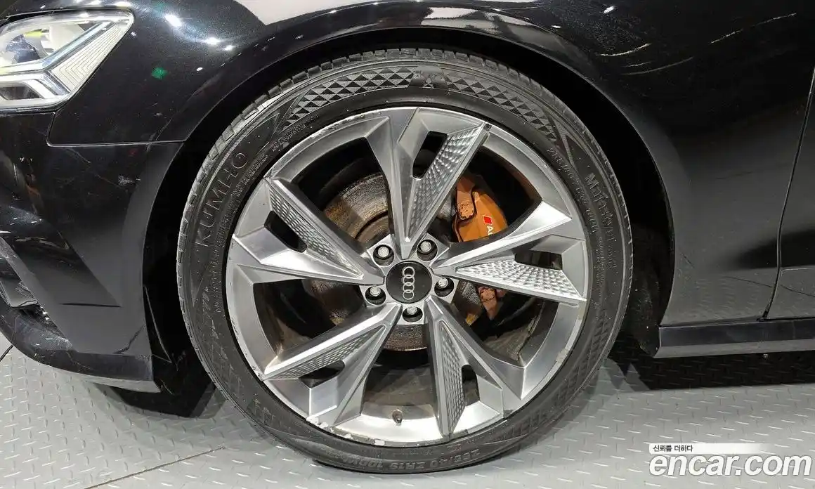 Audi A6 2016 2.0 автомат (гидро), фото 5