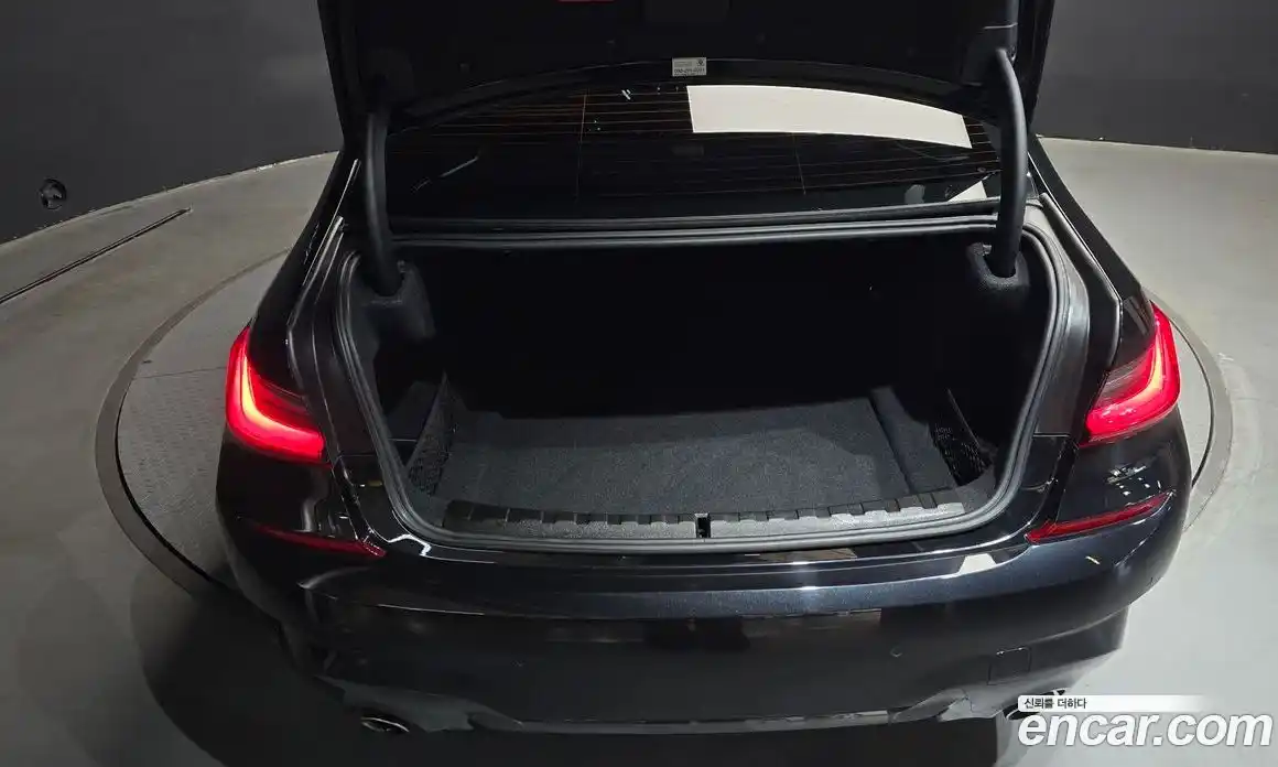 BMW 3-Series 2019 2.0 гидро, фото 21