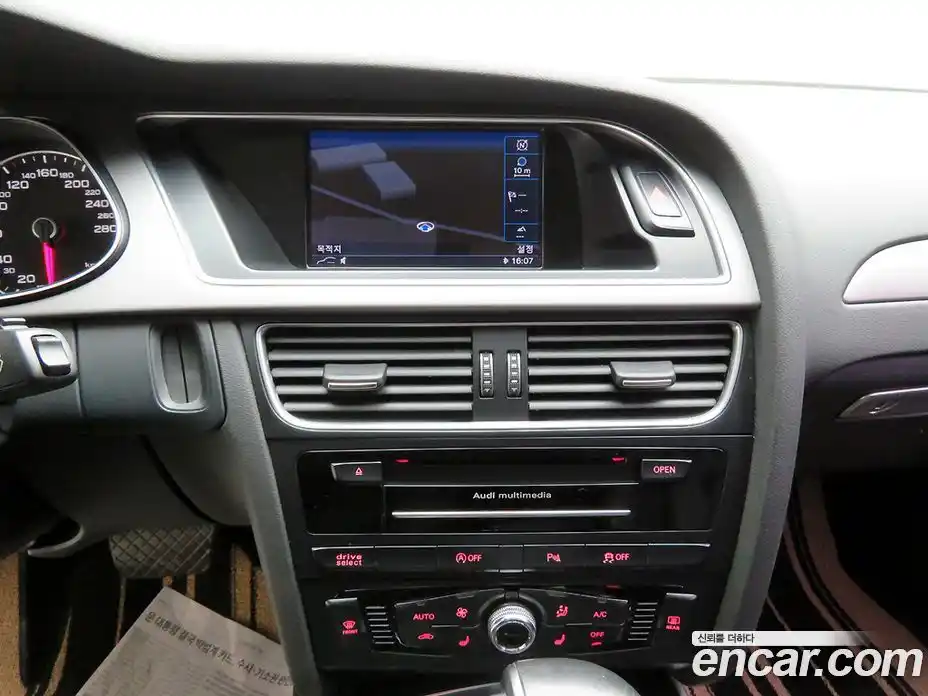 Audi A4 2014 2.0 автомат (гидро), фото 12