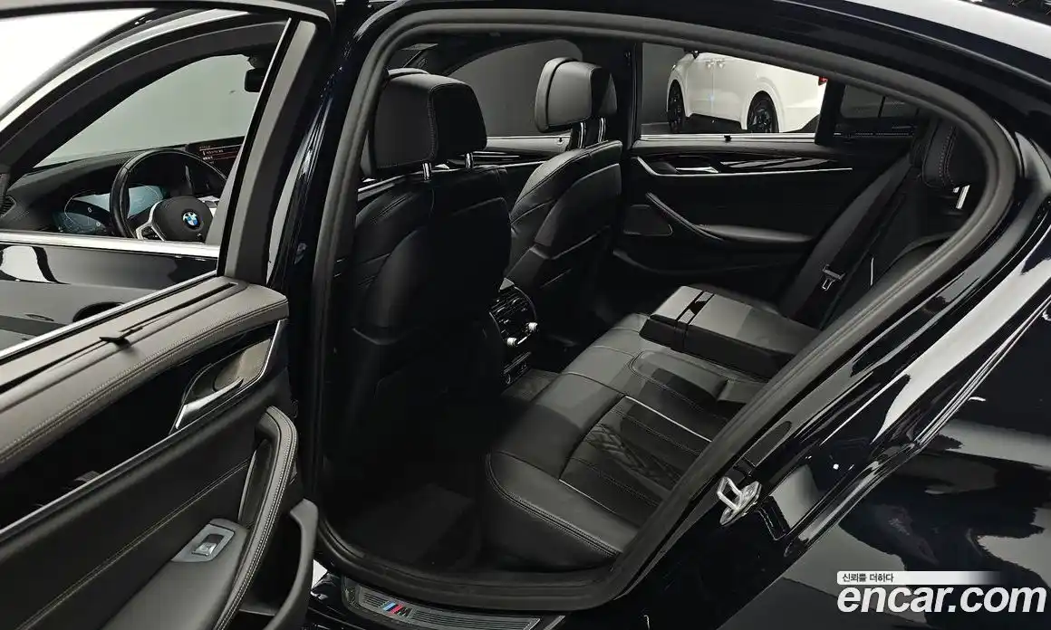 BMW 5-Series 2022 2.0 гидро, фото 12