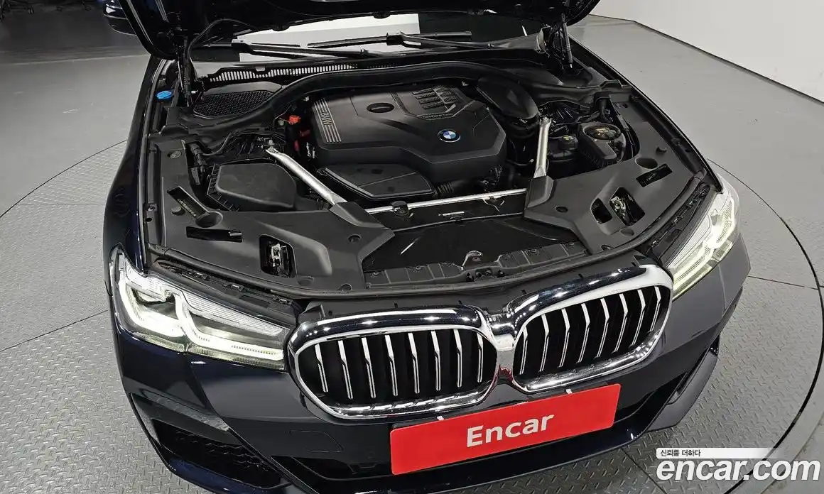 BMW 5-Series 2022 2.0 гидро, фото 6