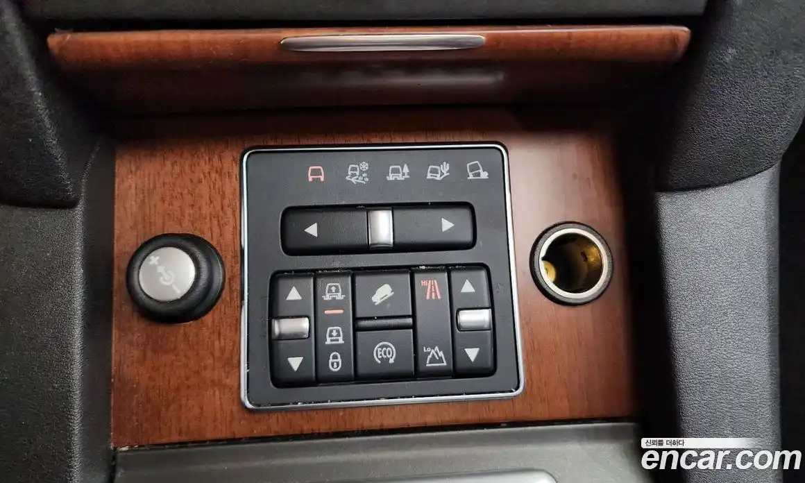 Land Rover Discovery 2015 3.0 автомат (гидро), фото 12