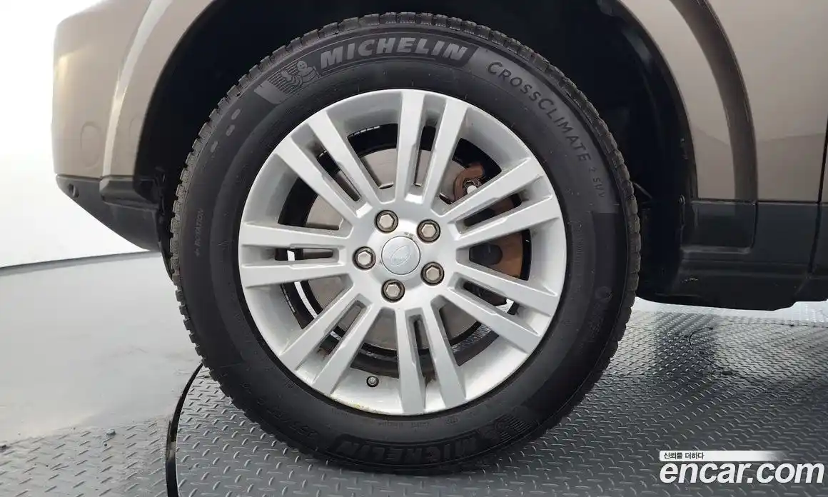 Land Rover Discovery 2015 3.0 автомат (гидро), фото 5