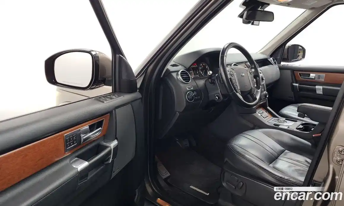 Land Rover Discovery 2015 3.0 автомат (гидро), фото 10