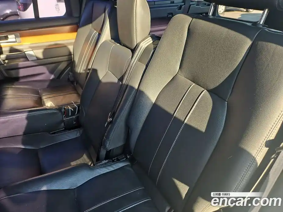 Land Rover Discovery 2015 3.0 автомат (гидро), фото 13