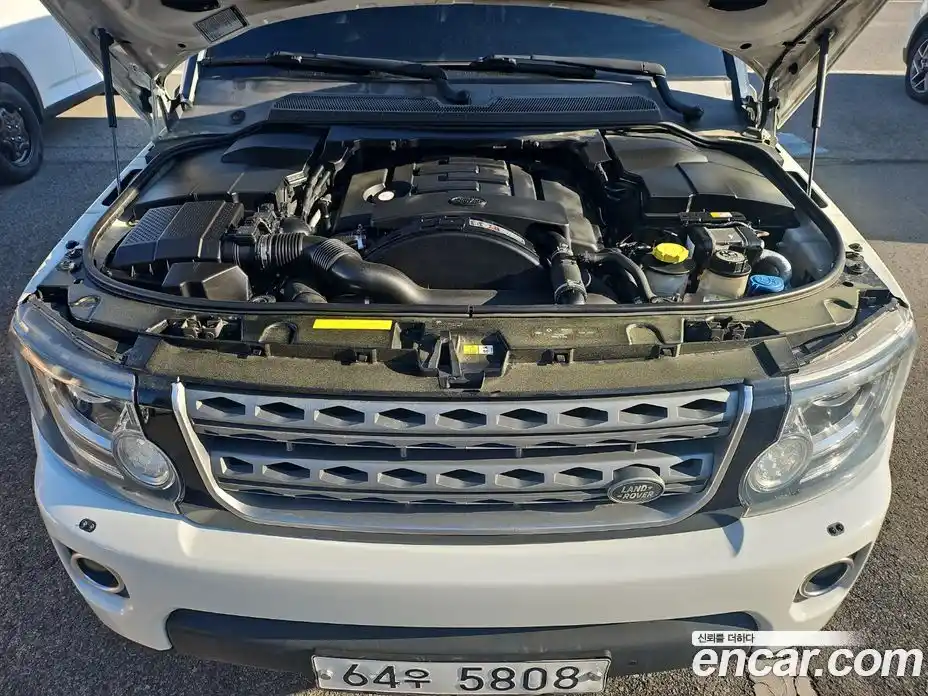 Land Rover Discovery 2015 3.0 автомат (гидро), фото 6