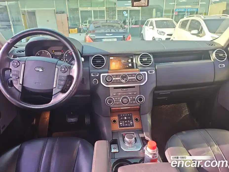 Land Rover Discovery 2015 3.0 автомат (гидро), фото 7