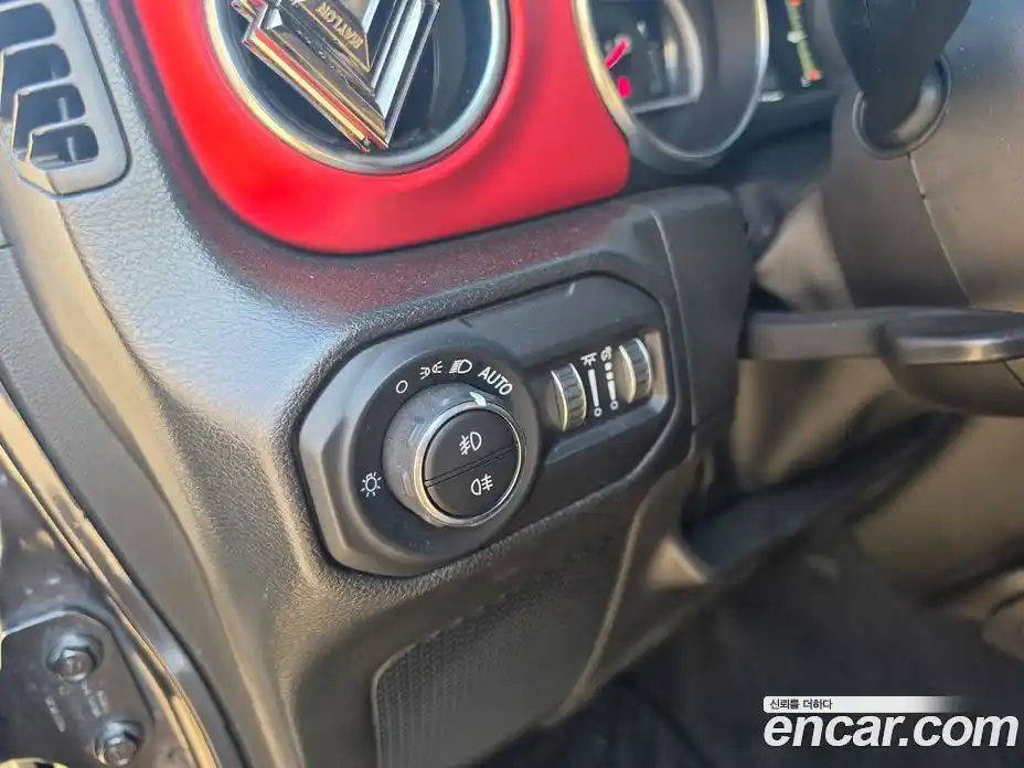 Jeep Wrangler 2022 2.0 автомат (гидро), фото 10