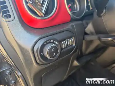 Jeep Wrangler 2022 2.0 автомат (гидро), миниатюра 10