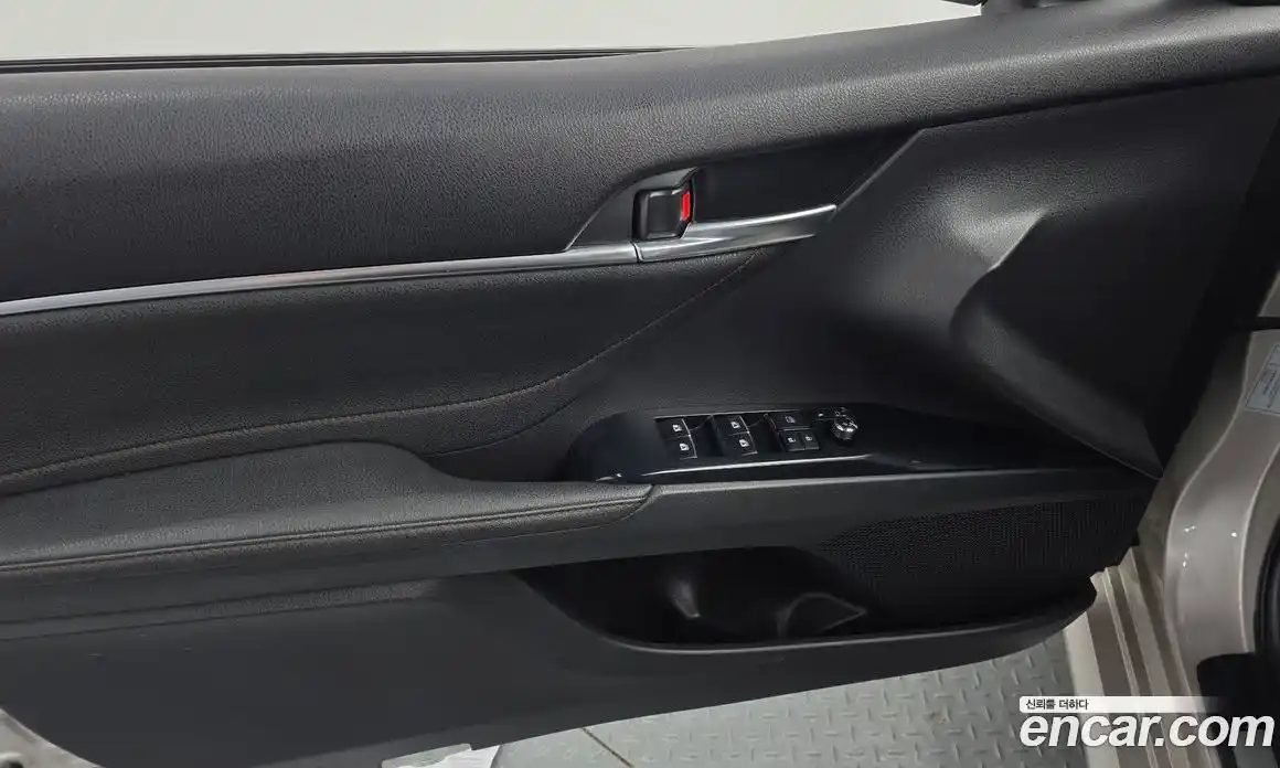 Toyota Camry 2018 2.5 гидро, фото 14