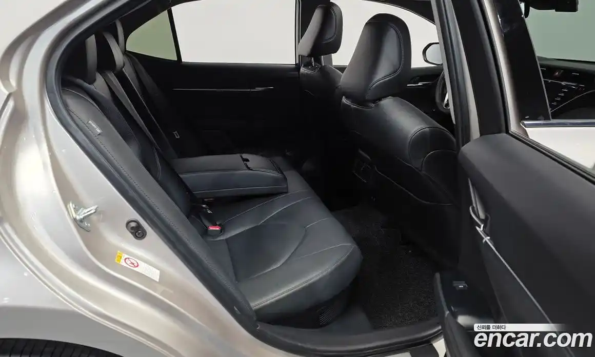 Toyota Camry 2018 2.5 гидро, фото 18