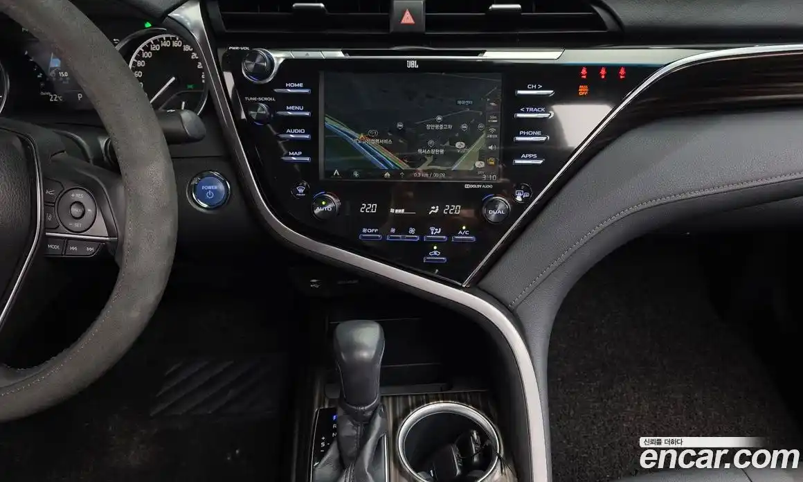 Toyota Camry 2018 2.5 гидро, фото 21