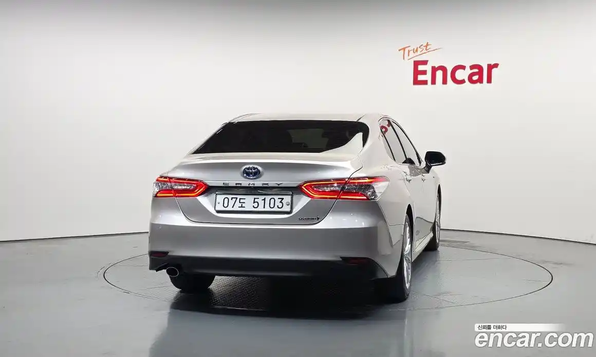 Toyota Camry 2018 2.5 гидро, фото 4