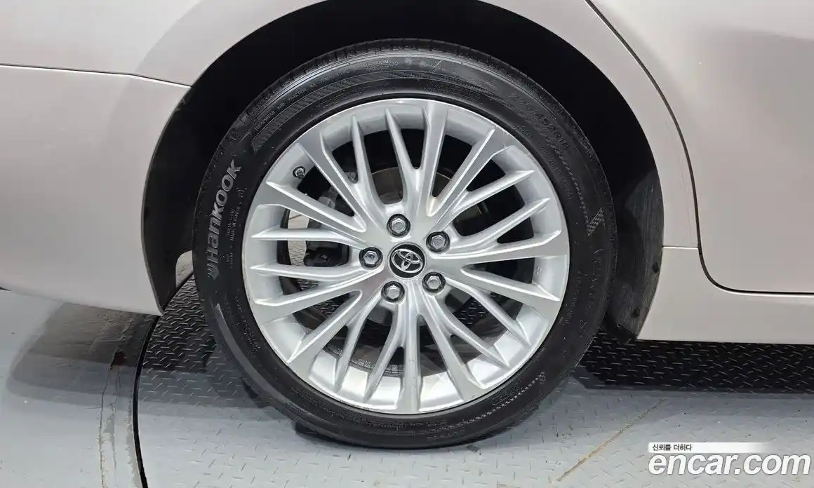 Toyota Camry 2018 2.5 гидро, фото 5