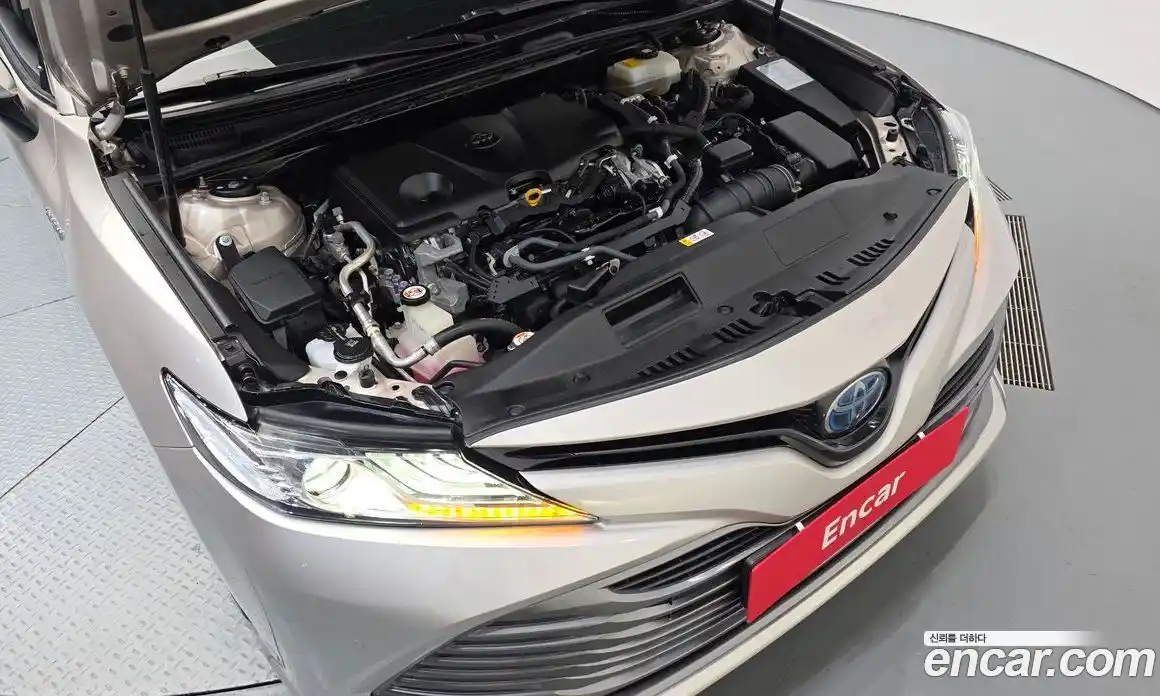 Toyota Camry 2018 2.5 гидро, фото 6