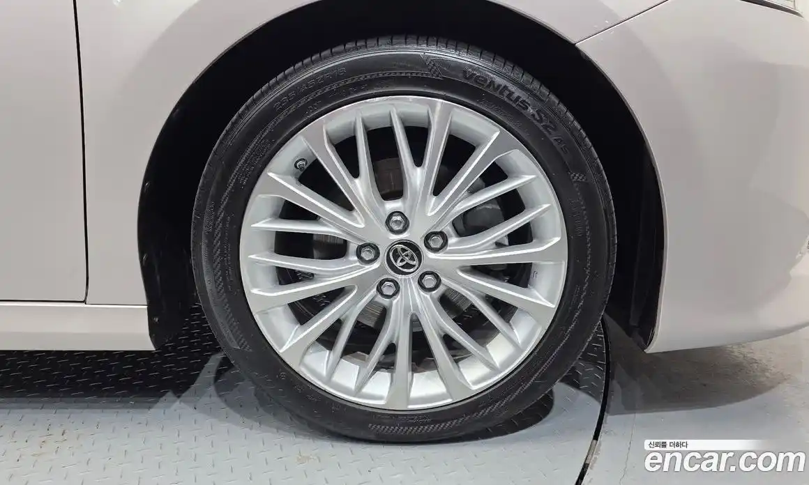 Toyota Camry 2018 2.5 гидро, фото 7