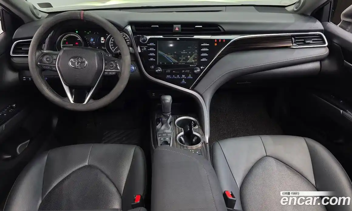 Toyota Camry 2018 2.5 гидро, фото 10